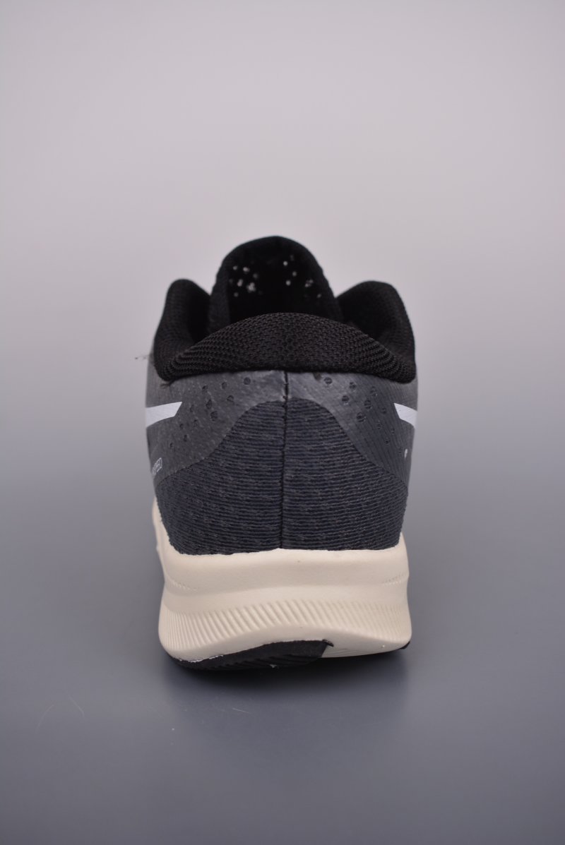 Asics Hyper Speed 2 view