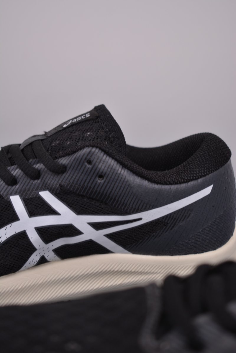 Asics Hyper Speed 2 view