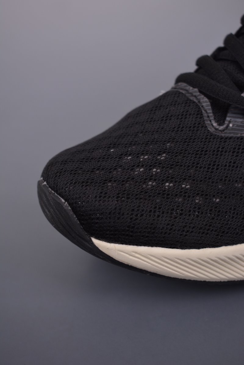 Asics Hyper Speed 2 view