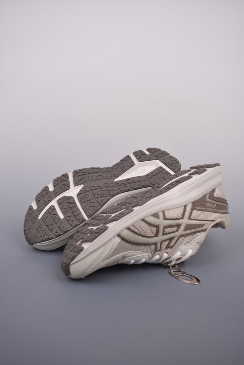 Asics JOG 100S view