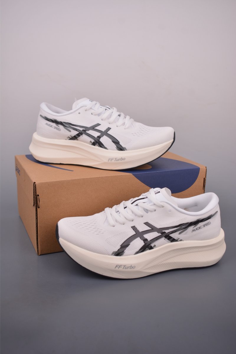Asics Magic Speed 4 view