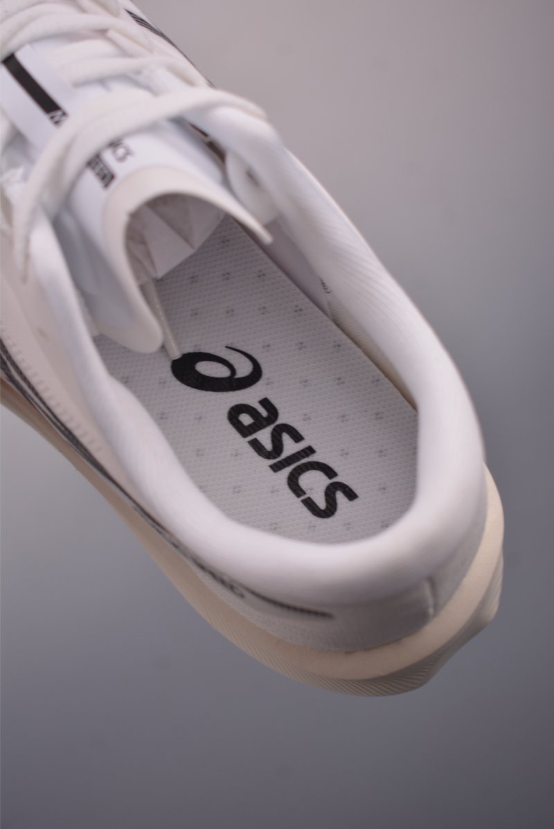 Asics Magic Speed 4 view