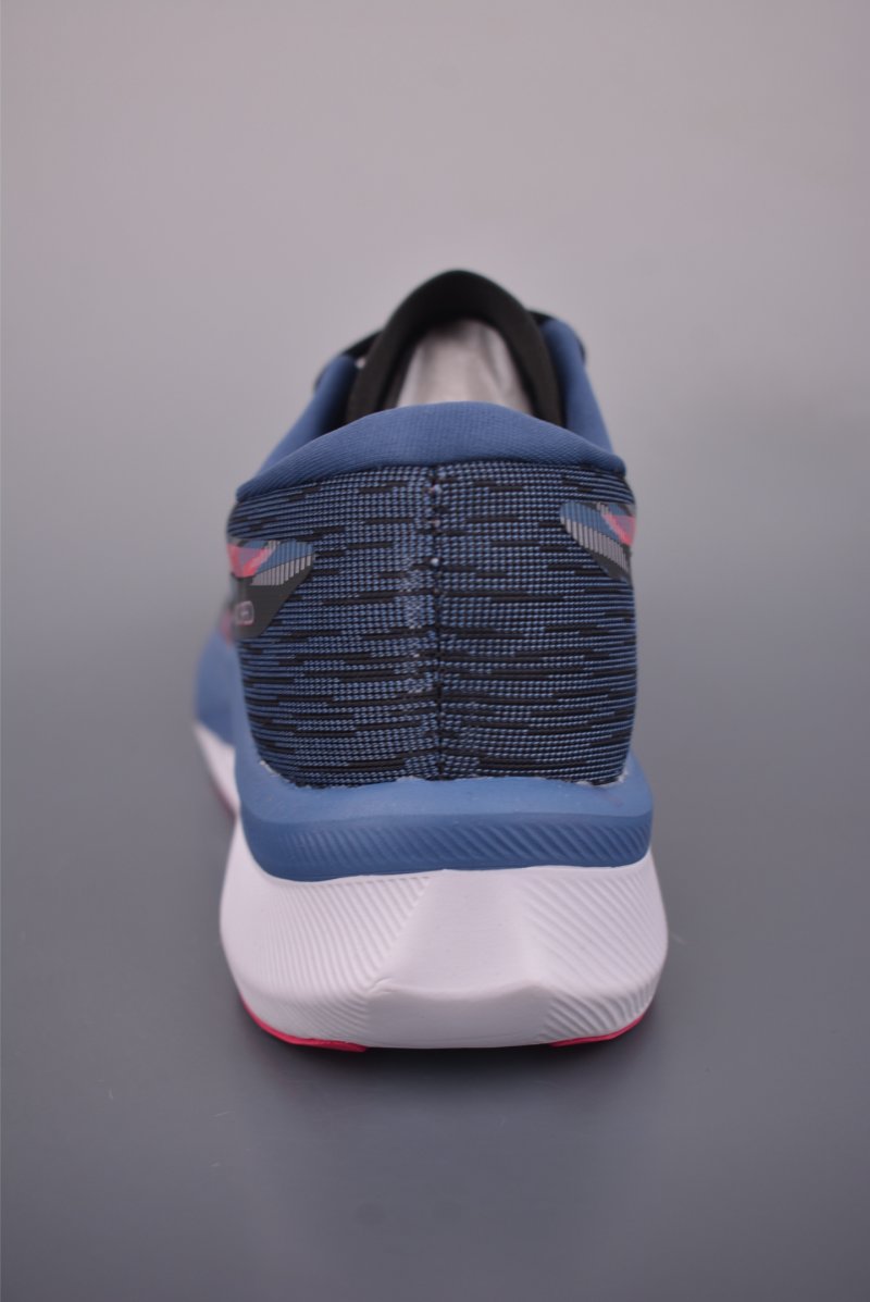 Asics Magic Speed 4 view