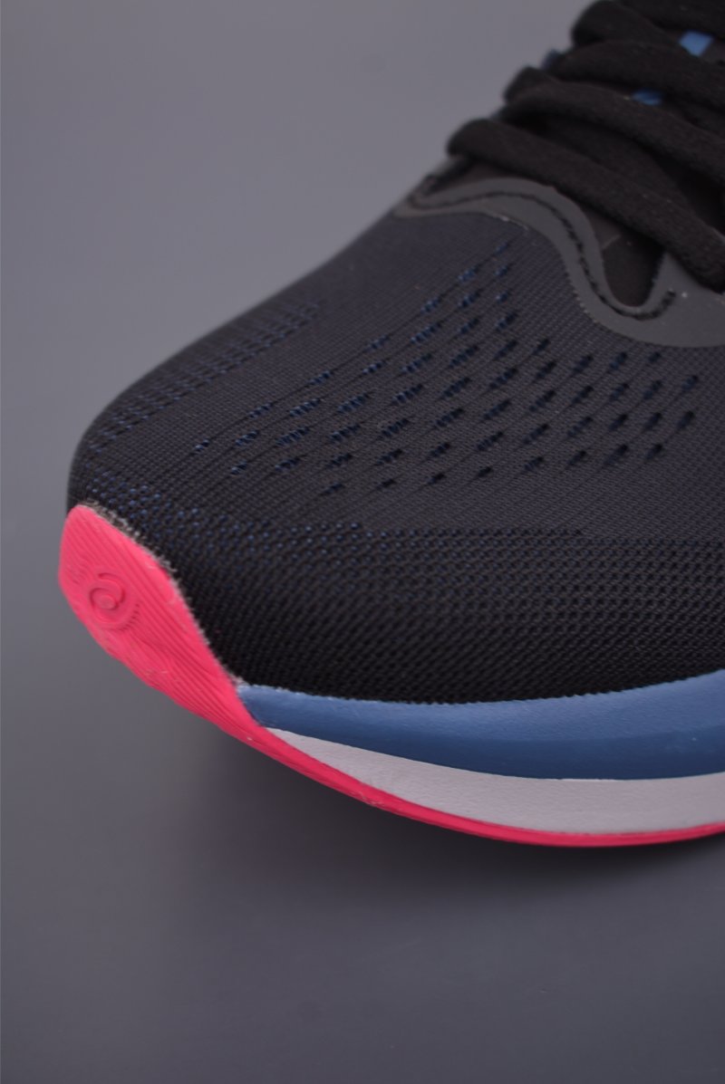 Asics Magic Speed 4 view