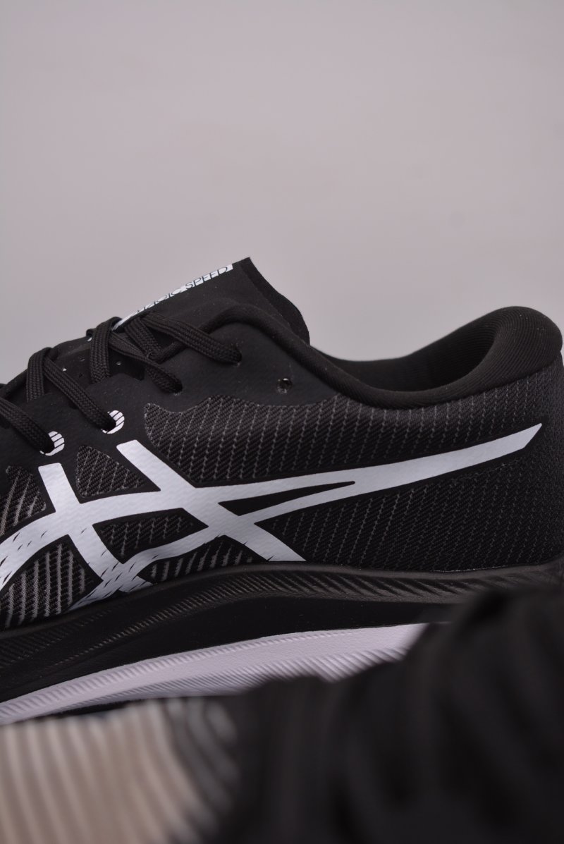 Asics Magic Speed 3 view
