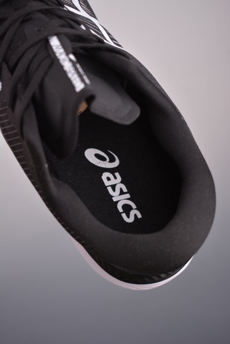 Asics Magic Speed 3 view