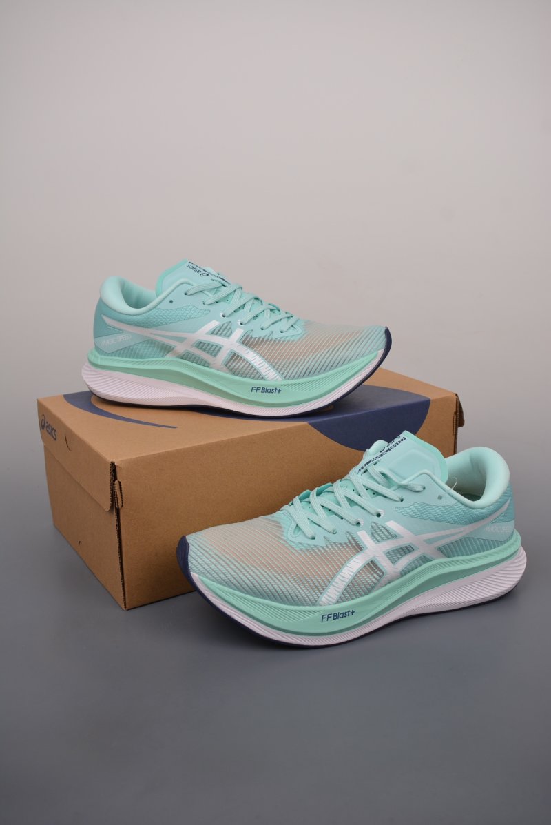 Asics Magic Speed 3 view
