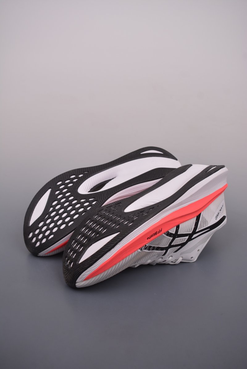 Asics Magic Speed 3 view