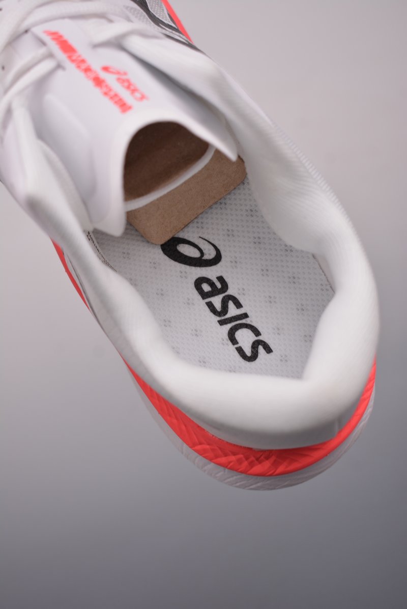 Asics Magic Speed 3 view