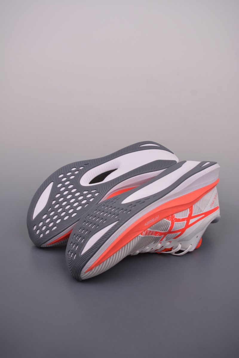 Asics Magic Speed 3 view