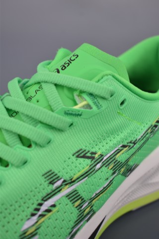 Asics Megablast view 7