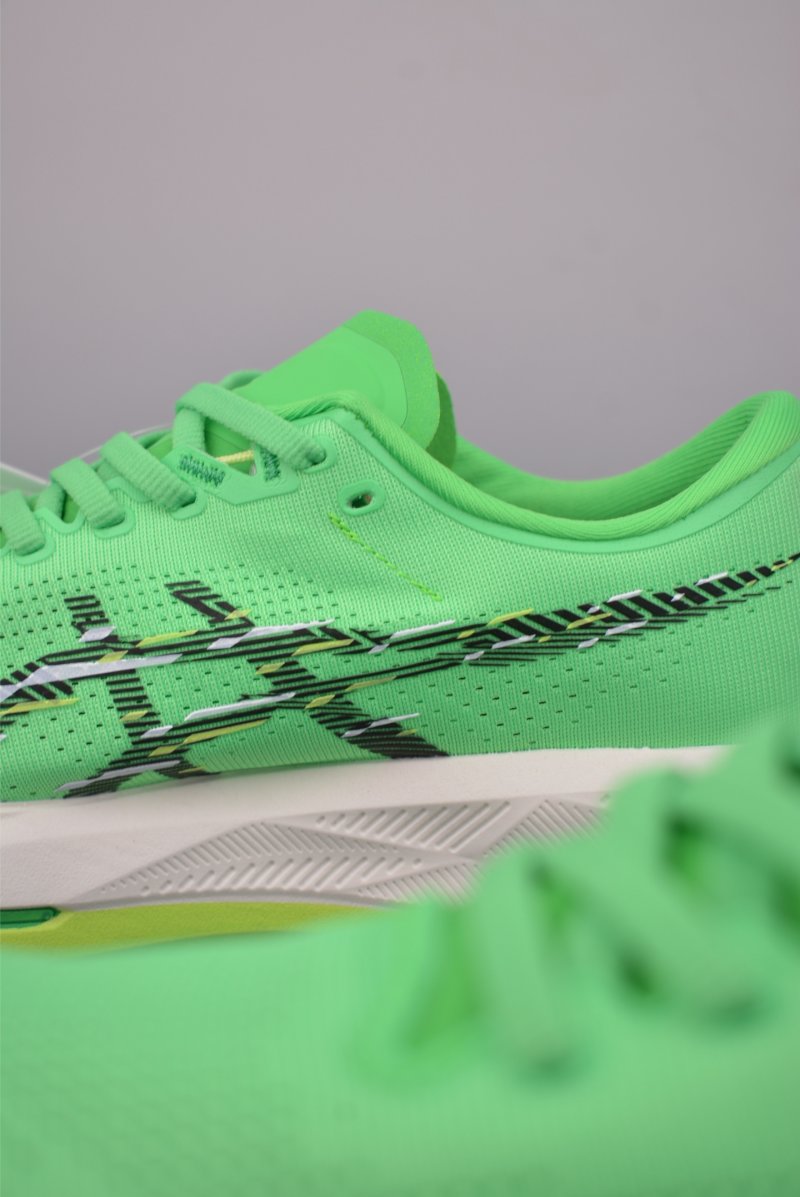 Asics Megablast view