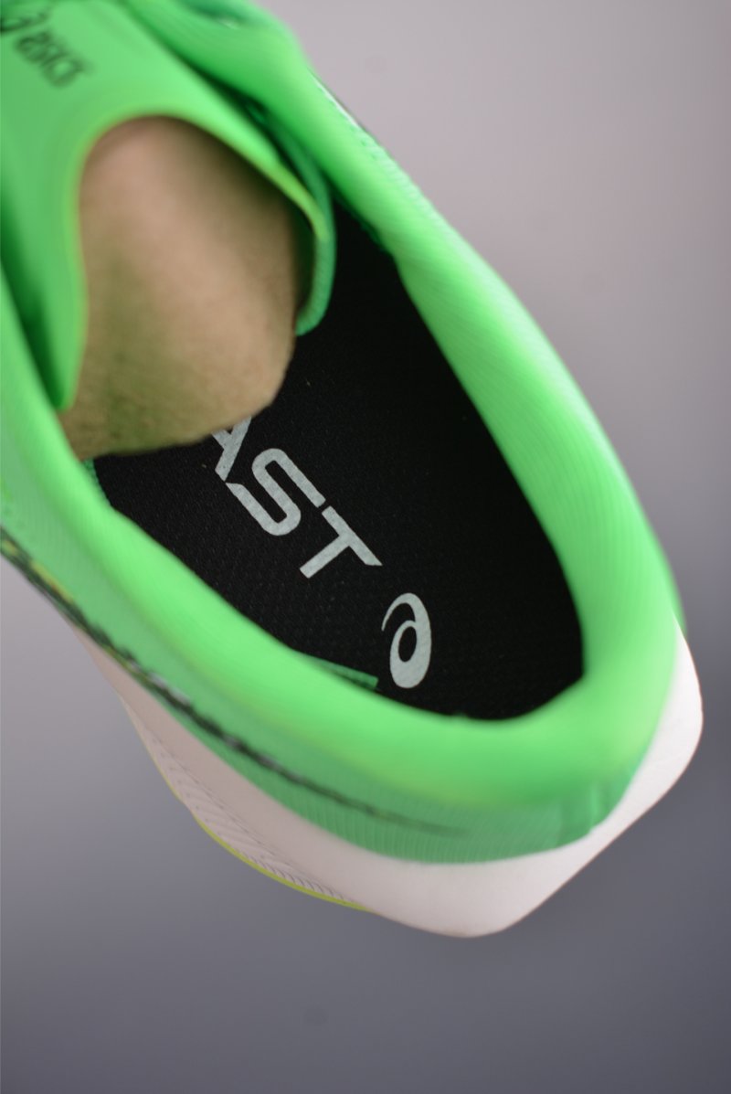 Asics Megablast view