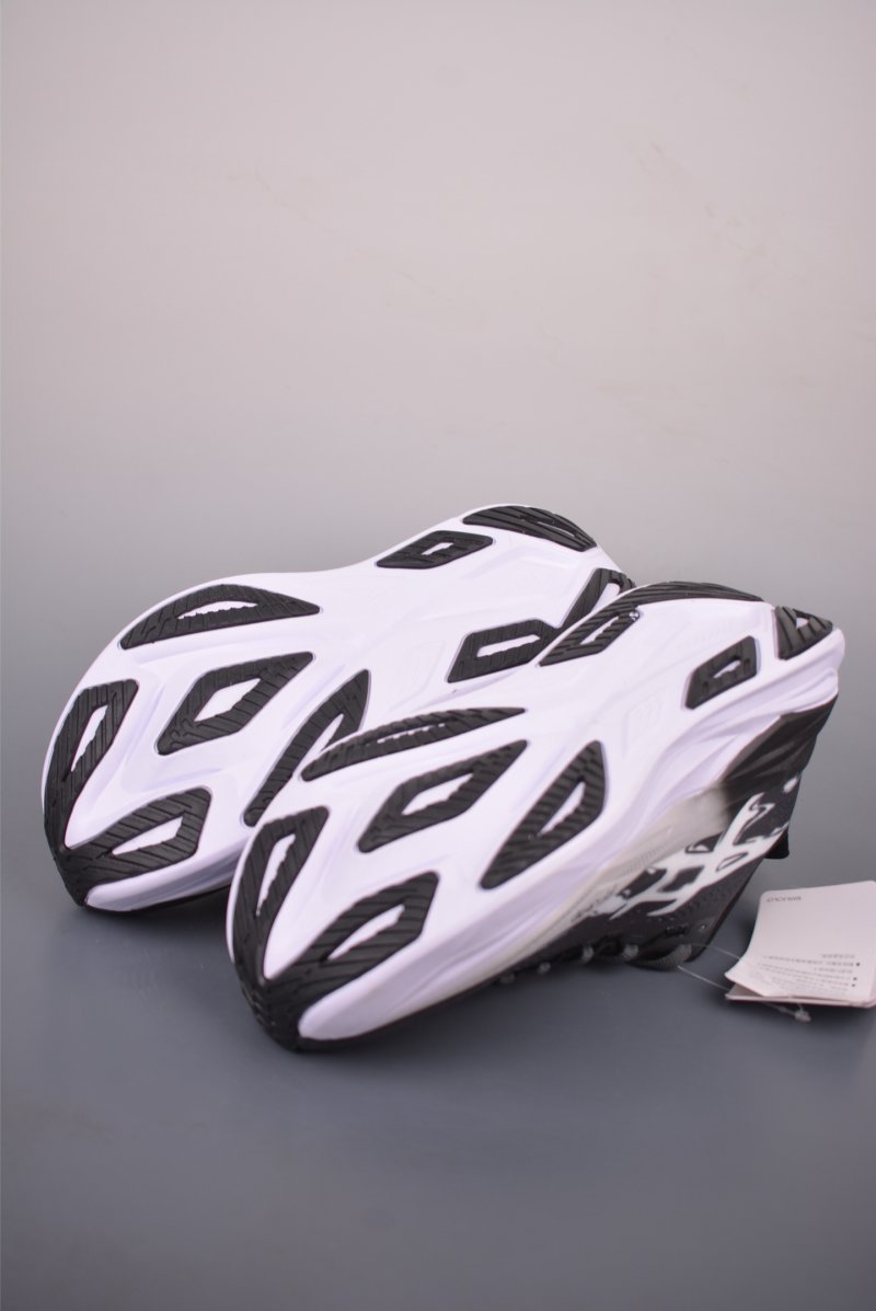 Asics Megablast view