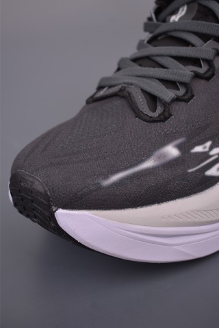Asics Megablast view 15