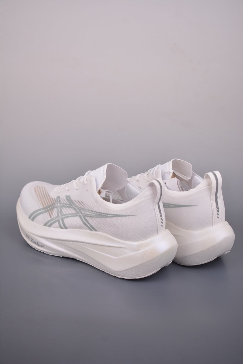 Asics Megablast view