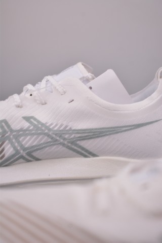 Asics Megablast view 26