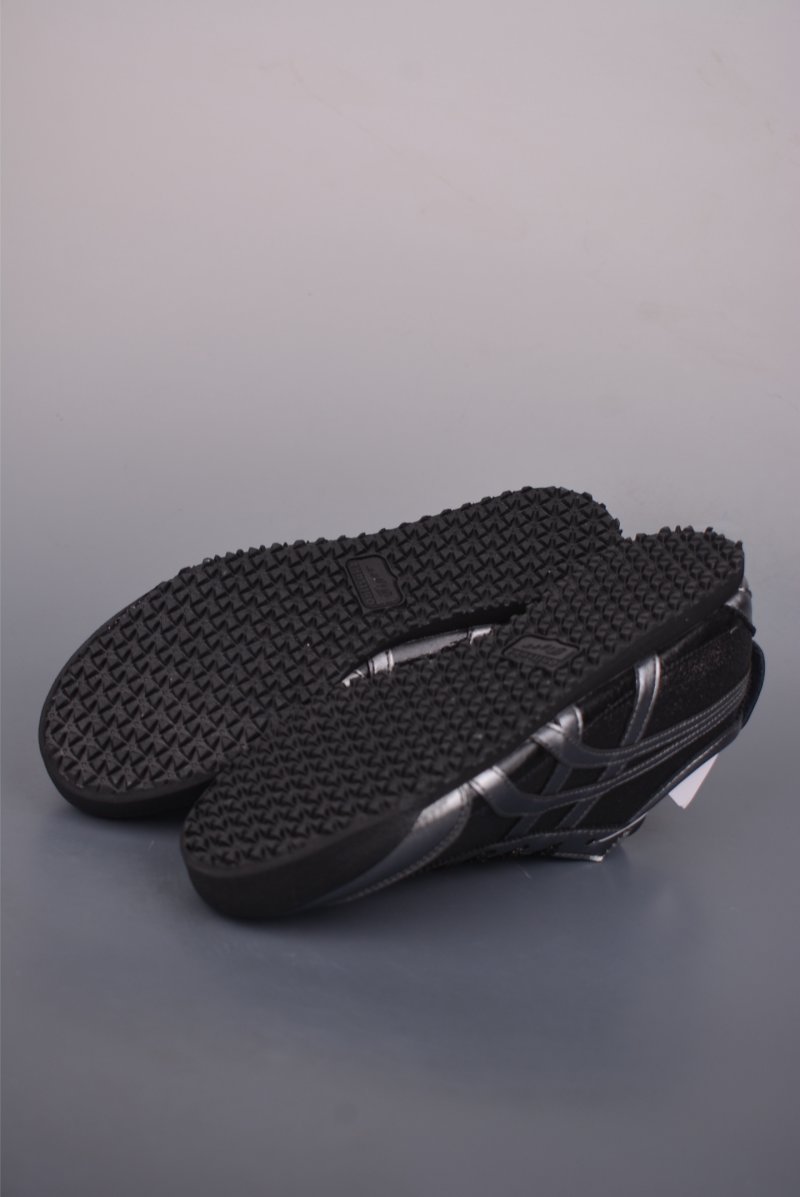 Asics Mexico 66 NM view