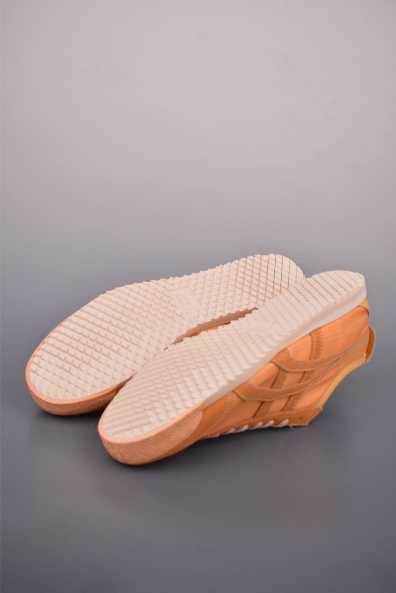 Asics Mexico 66 NM view