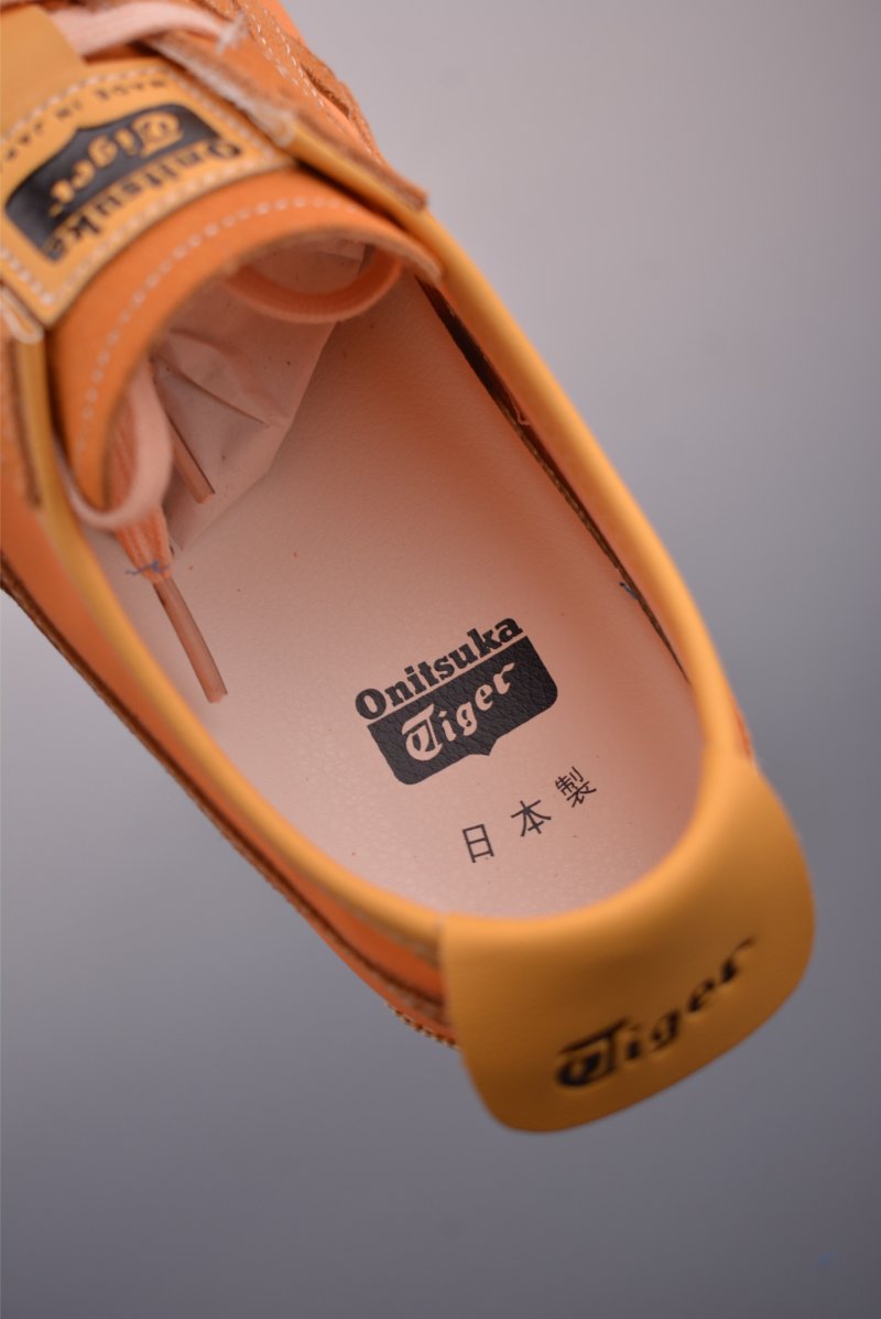 Asics Mexico 66 NM view