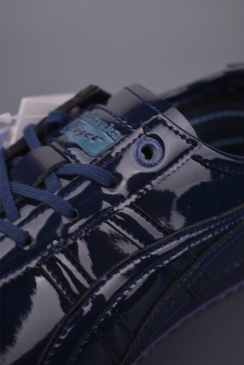 Asics Mexico 66 NM view