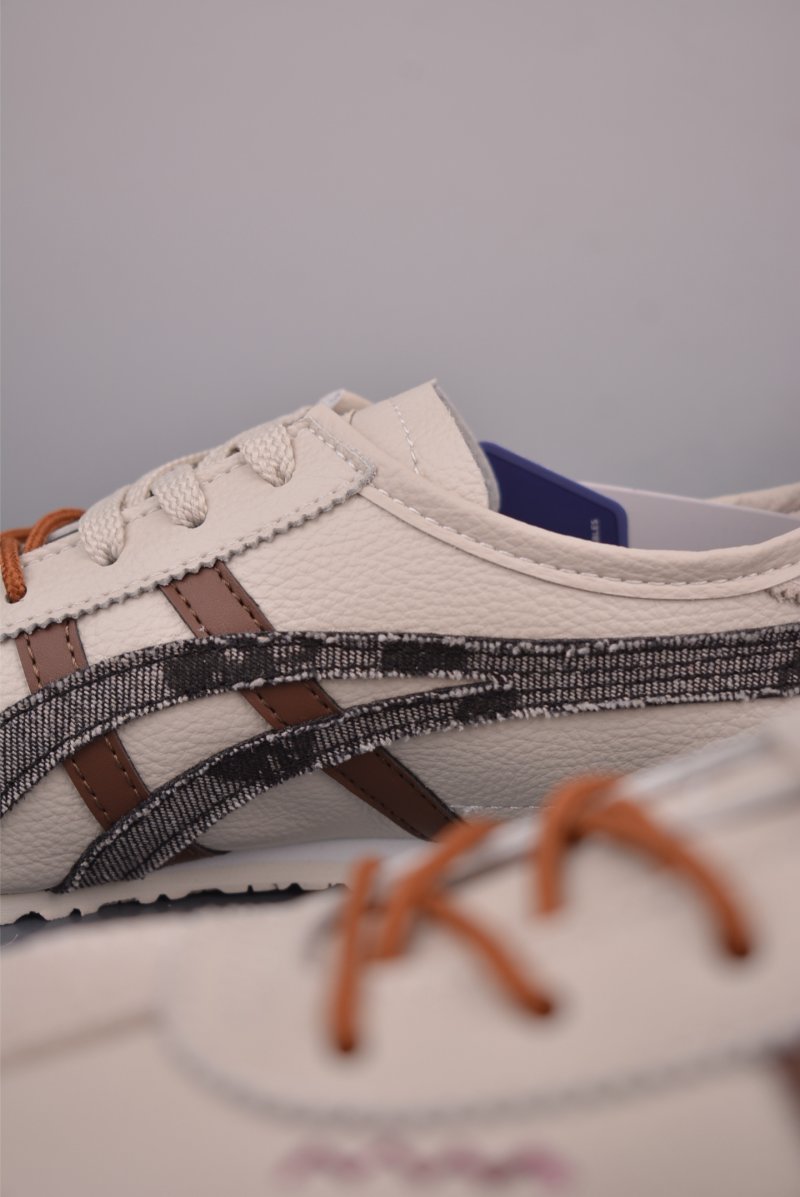 Asics Mexico 66 view