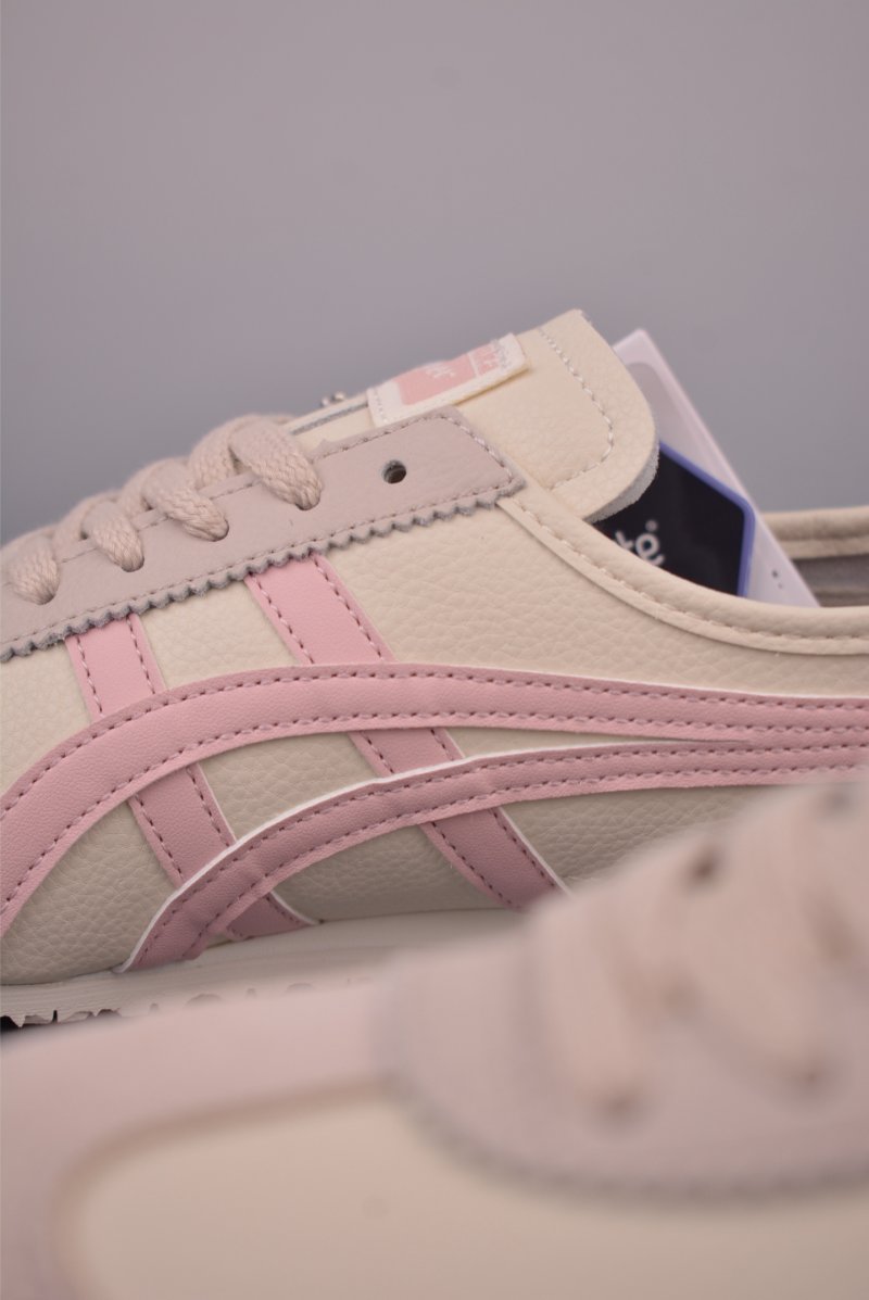 Asics Mexico 66 view