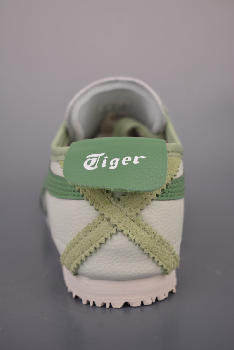 Asics Mexico 66 view