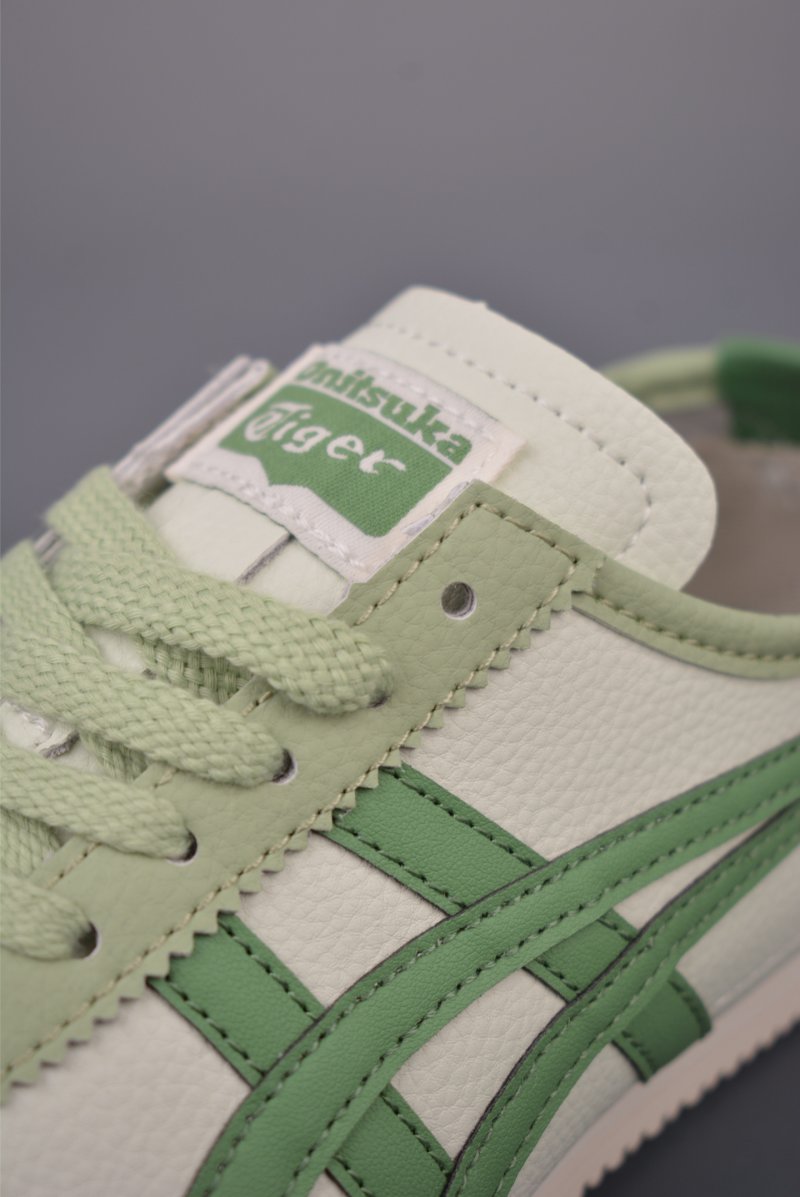 Asics Mexico 66 view