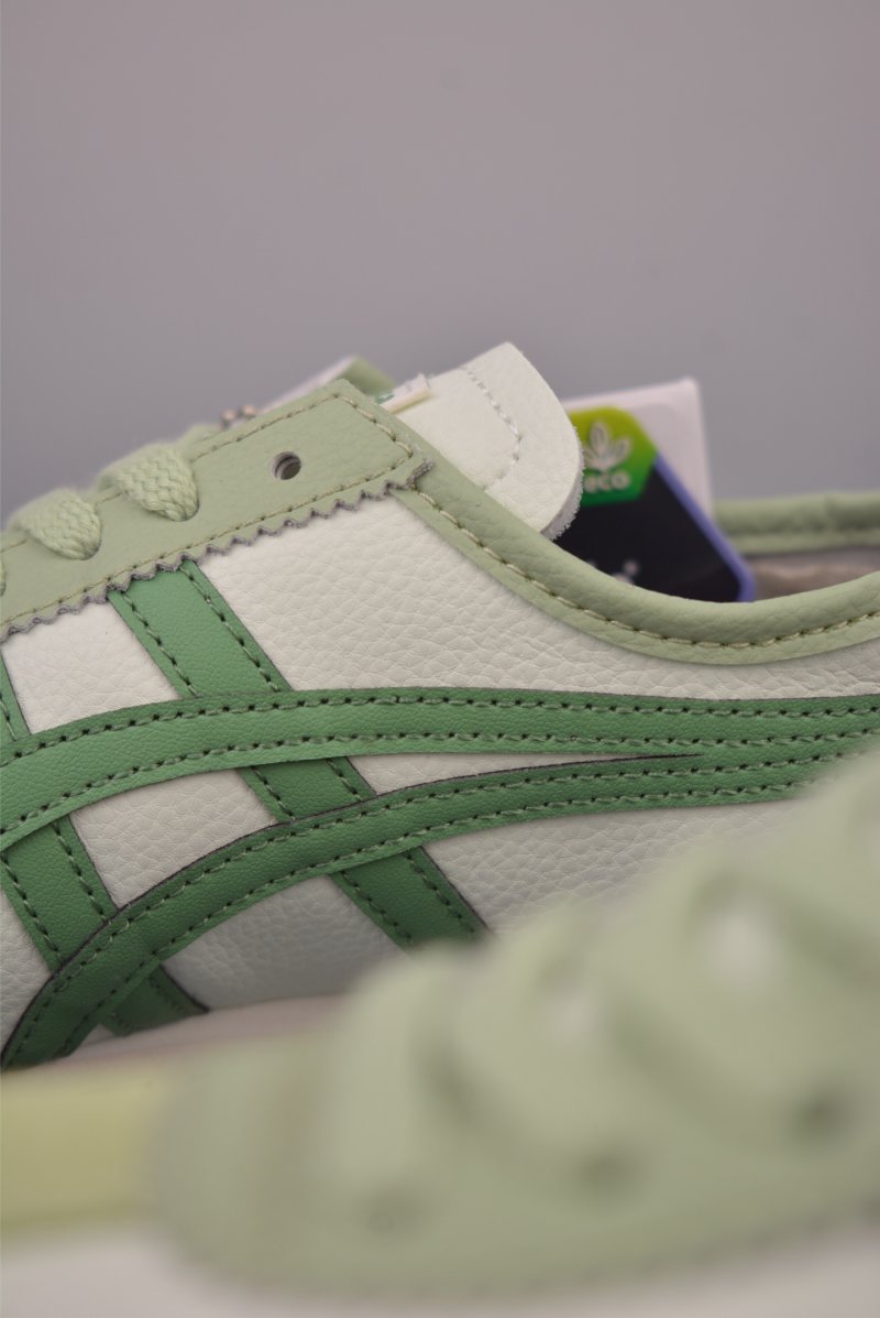 Asics Mexico 66 view