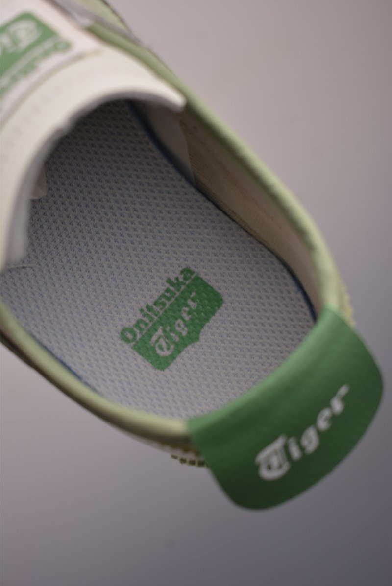 Asics Mexico 66 view