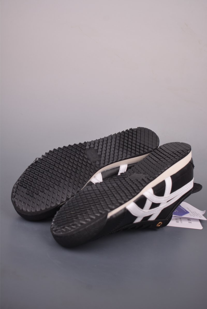 Asics Mexico 66 view