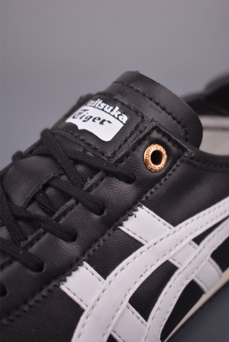 Asics Mexico 66 view