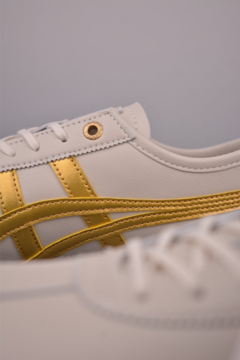 Asics Mexico 66 view