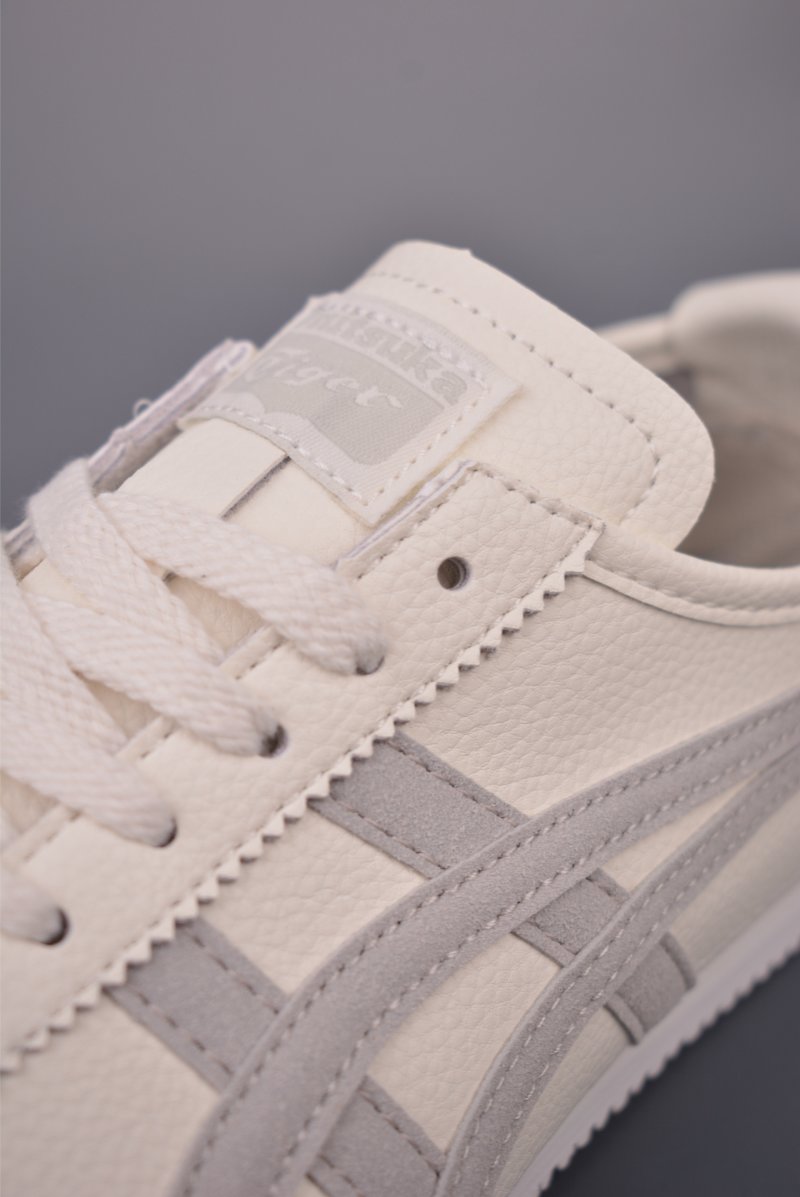 Asics Mexico 66 view