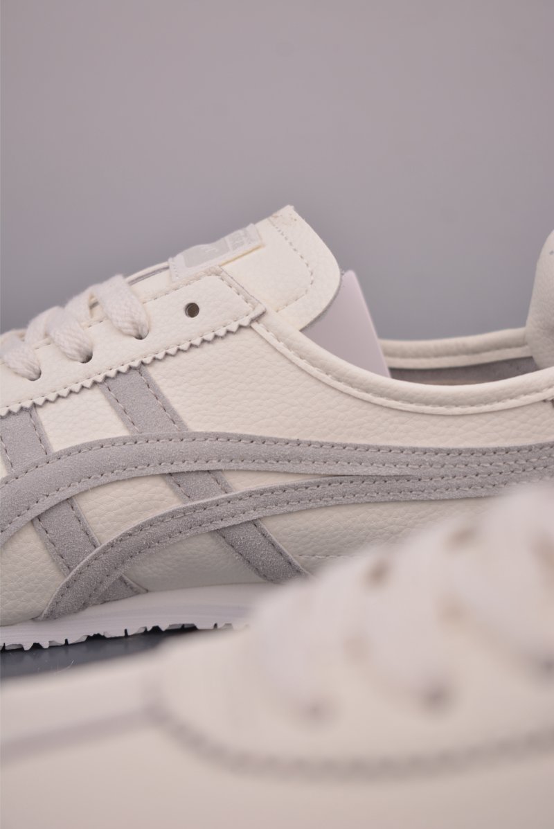 Asics Mexico 66 view
