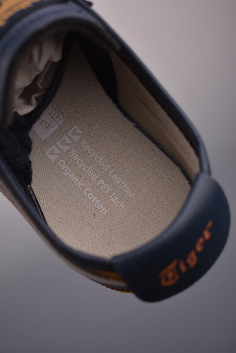 Asics Mexico 66 view