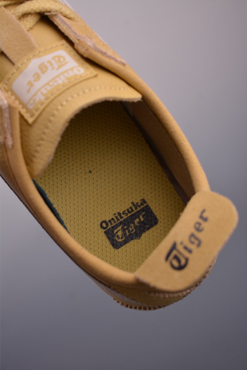 Asics Mexico 66 view