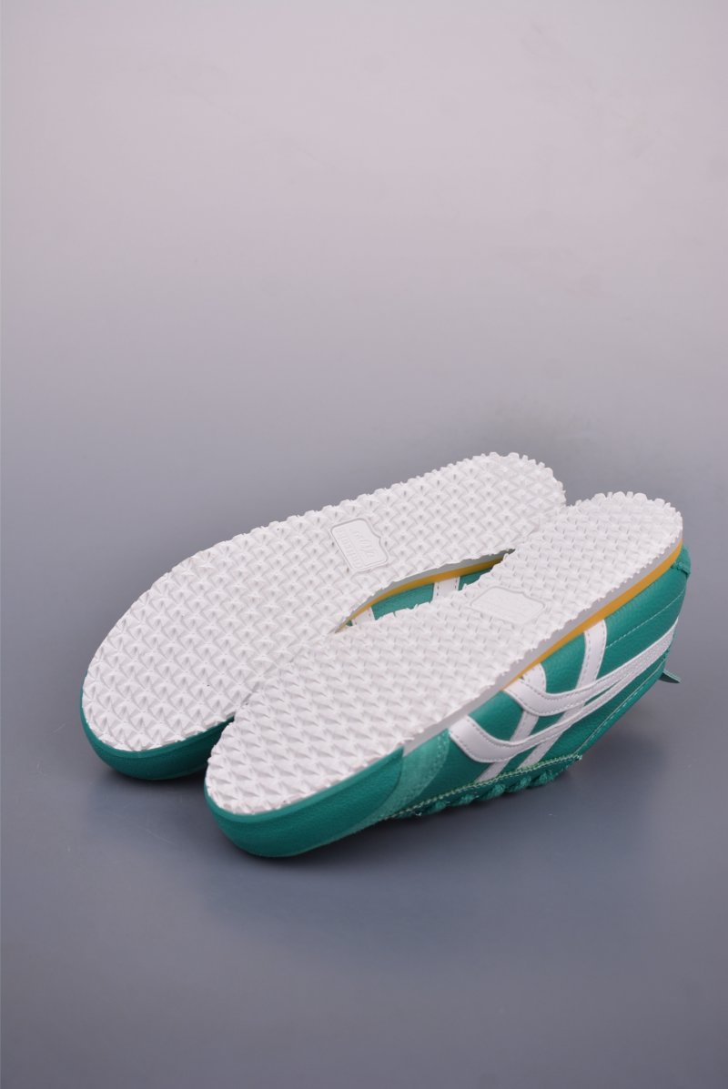Asics Mexico 66 view