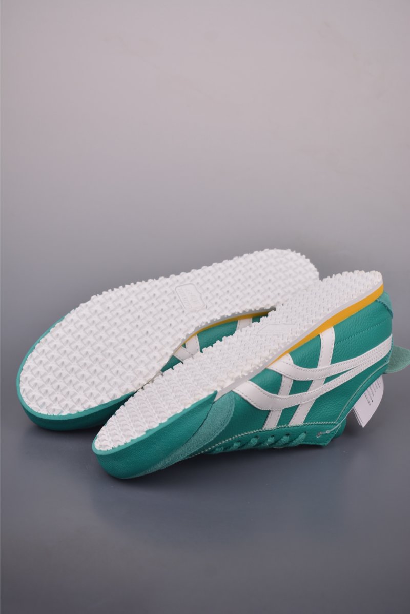 Asics Mexico 66 view