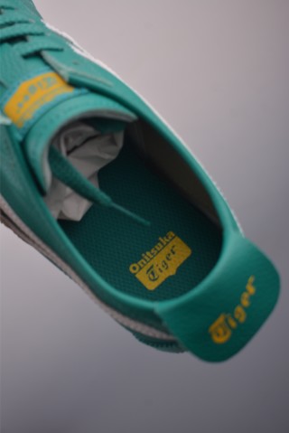 Asics Mexico 66 view 9