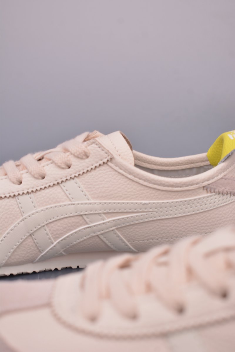 Asics Mexico 66 view