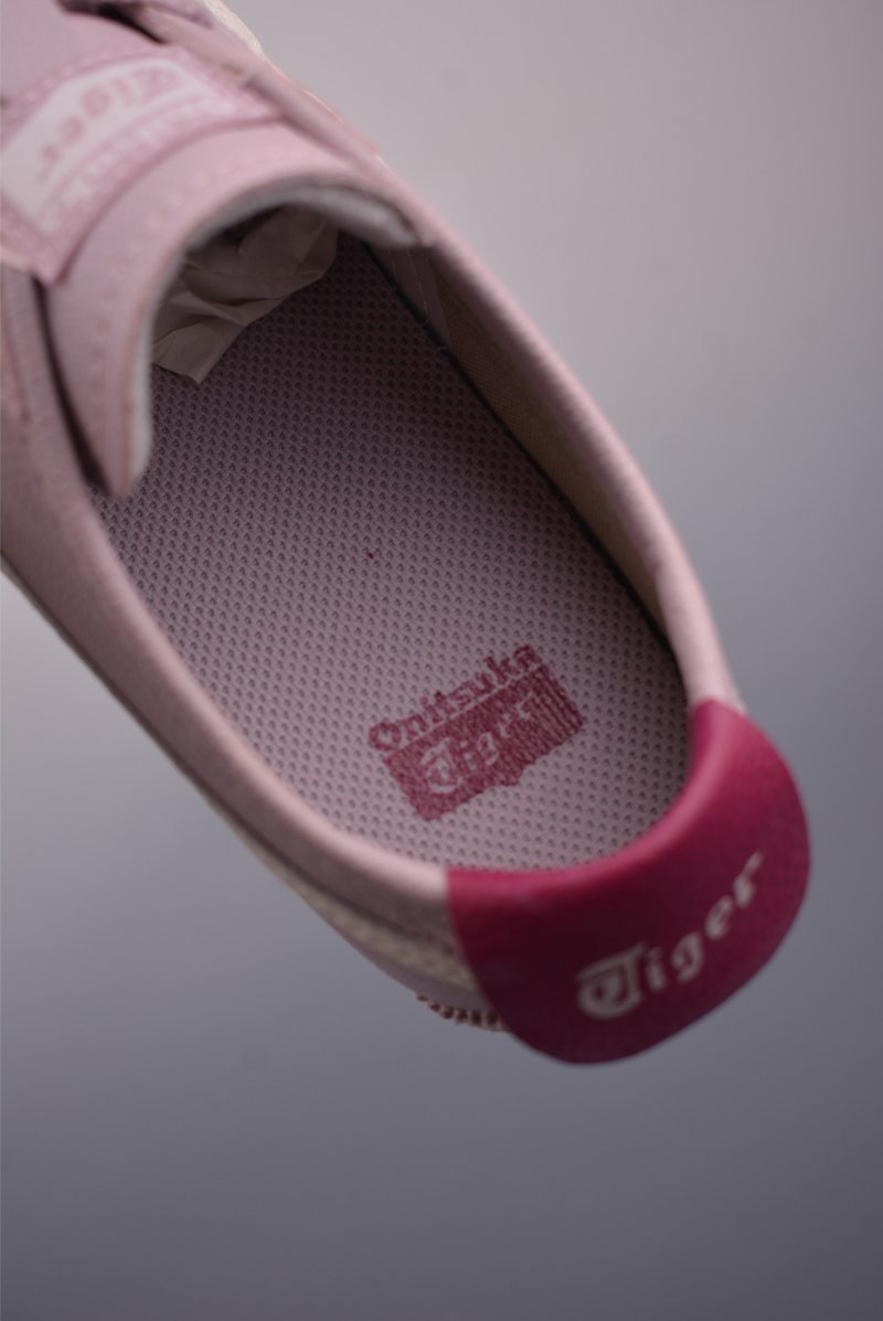 Asics Mexico 66 view