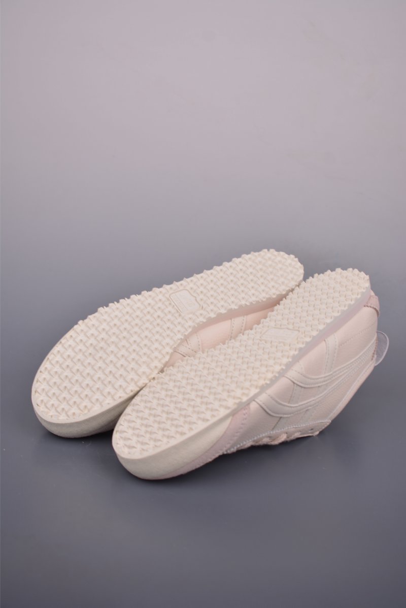 Asics Mexico 66 view