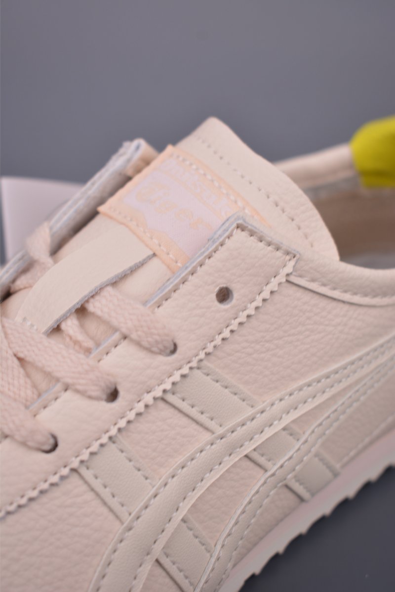 Asics Mexico 66 view