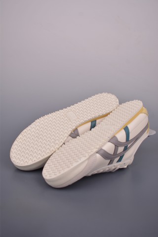 Asics Mexico 66 view 3