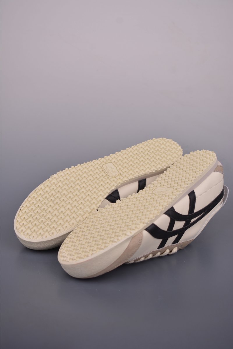 Asics Mexico 66 view