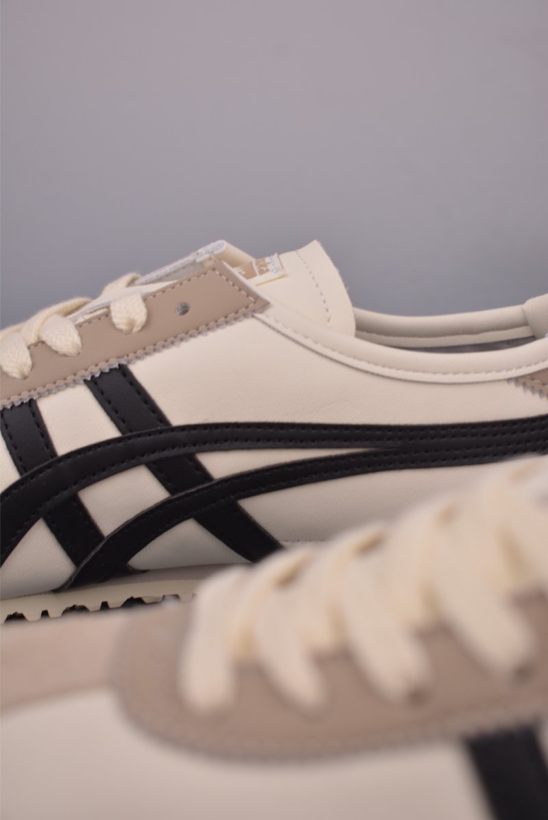 Asics Mexico 66 view