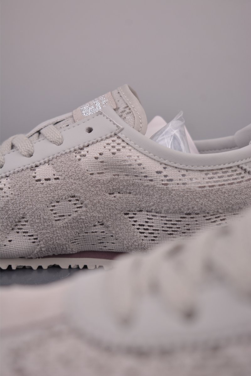 Asics Mexico 66 view