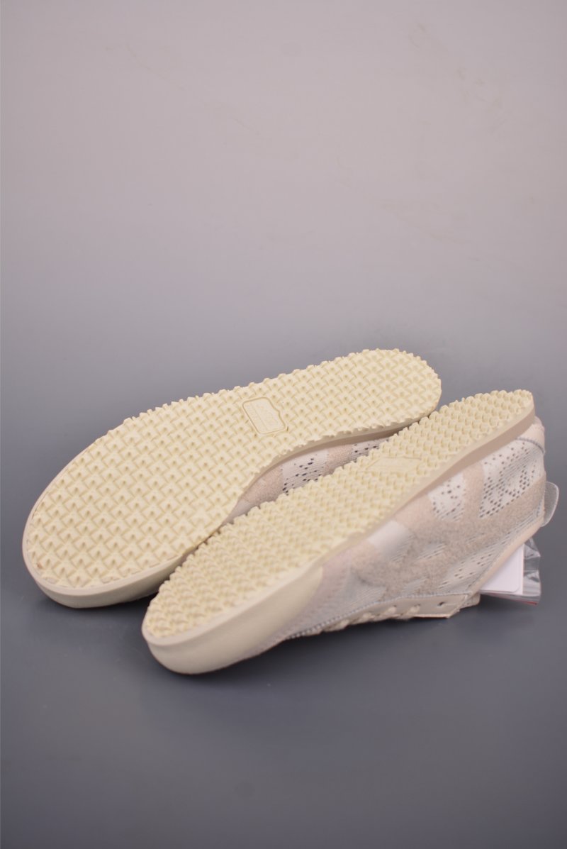 Asics Mexico 66 view
